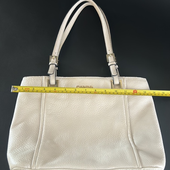 πCalvin Kline handbag w/ pebbled leather.VERY SOFT & SUPPLEπ - Picture 10 of 11